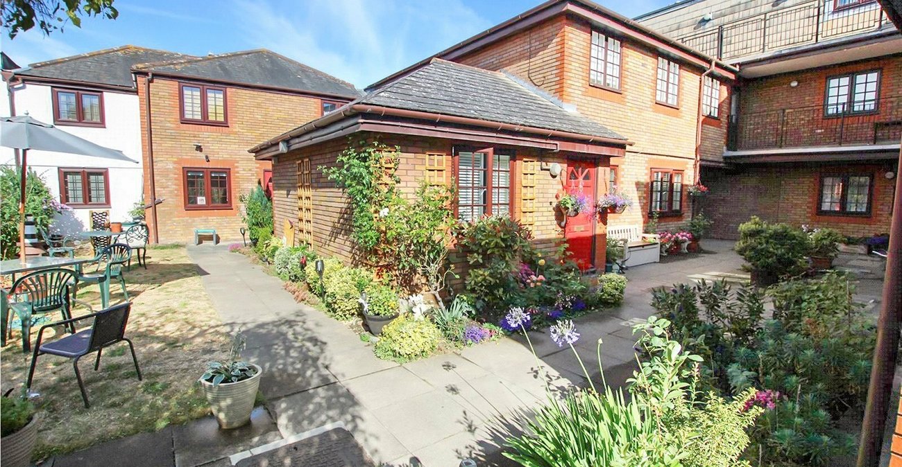 1 bedroom property for sale in London | Robinson Jackson