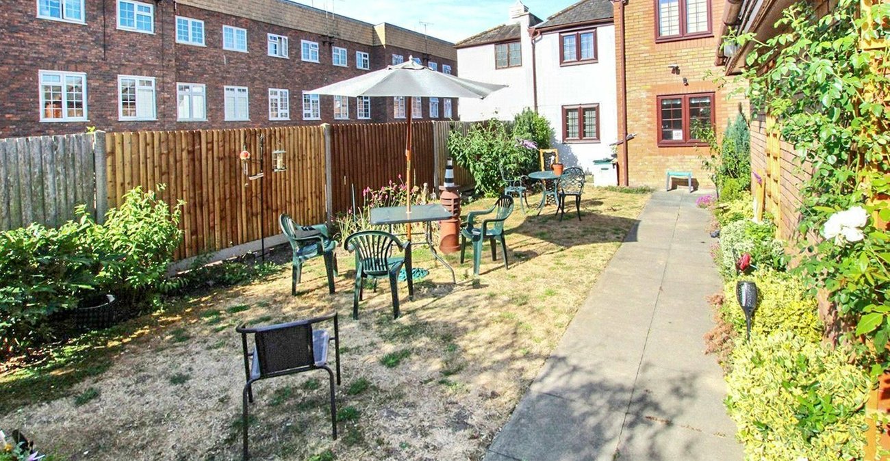 1 bedroom property for sale in London | Robinson Jackson