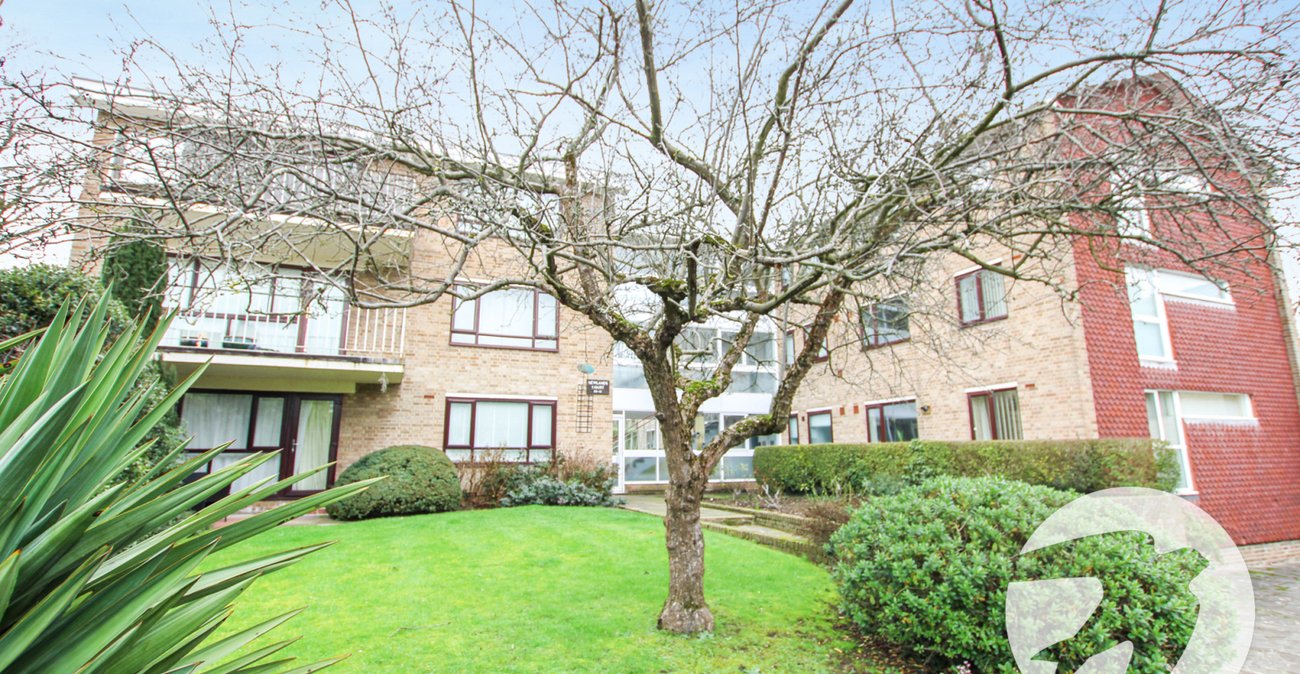 2 bedroom property for sale in London | Robinson Jackson