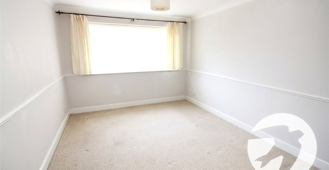 2 bedroom property for sale in London | Robinson Jackson