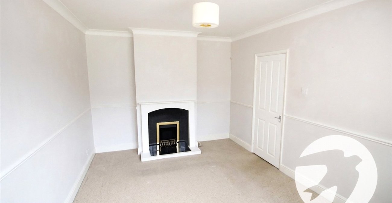 2 bedroom property for sale in London | Robinson Jackson