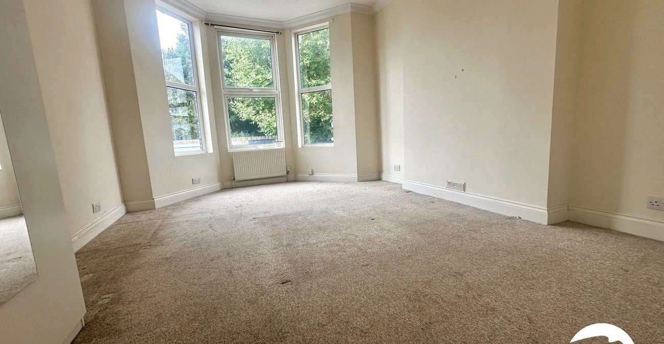 2 bedroom property for sale in Hither Green | Robinson Jackson