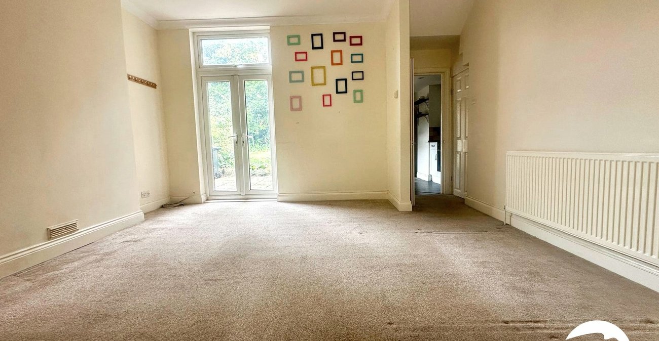 2 bedroom property for sale in Hither Green | Robinson Jackson