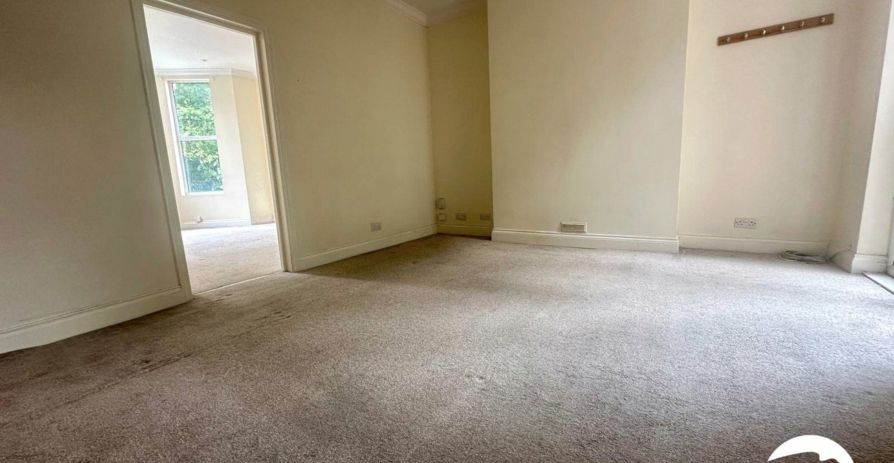 2 bedroom property for sale in Hither Green | Robinson Jackson