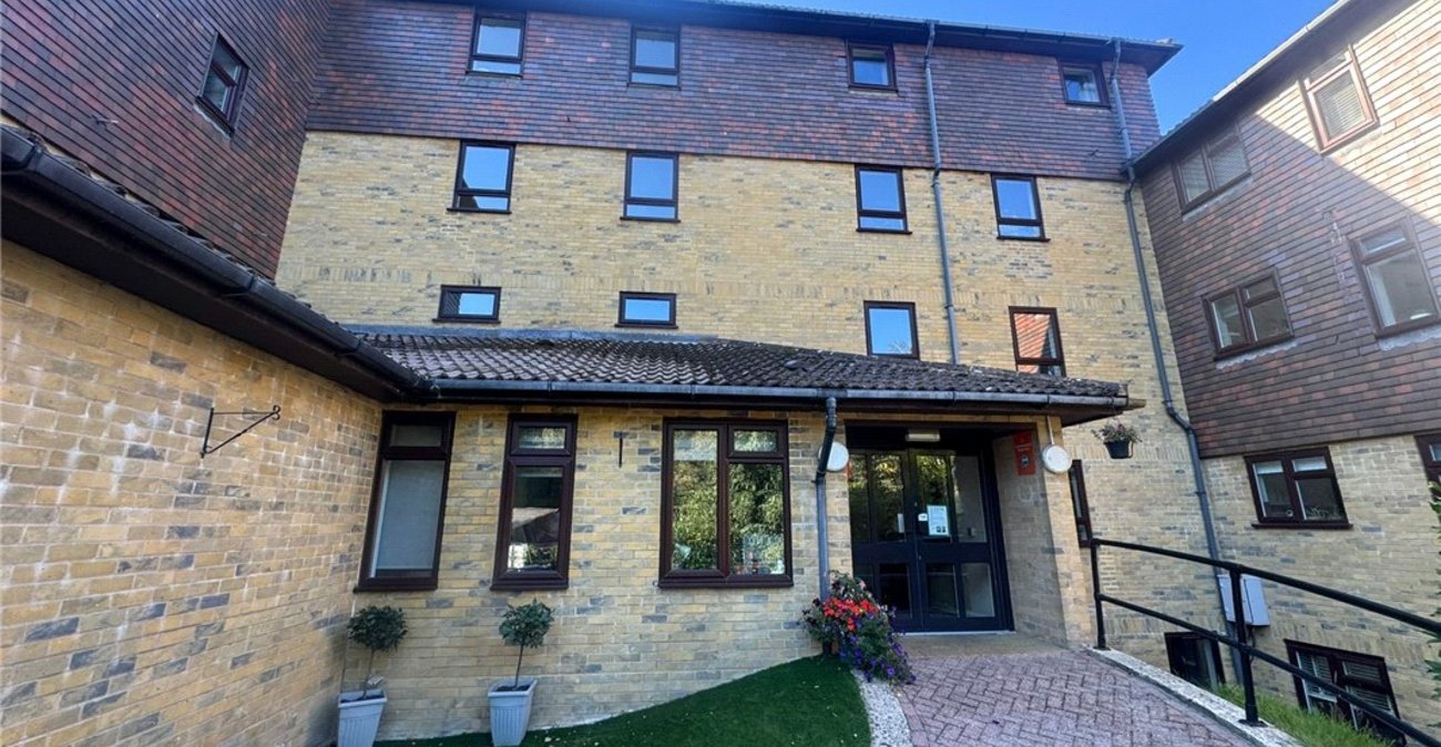 1 bedroom property for sale in Chislehurst | Robinson Jackson