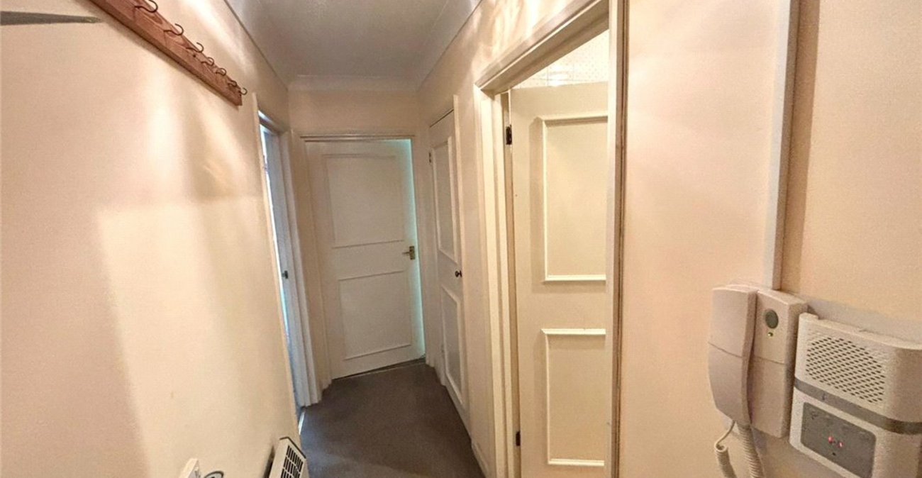 1 bedroom property for sale in Chislehurst | Robinson Jackson