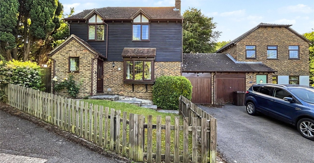 4 bedroom house for sale in Walderslade Woods | Robinson Michael & Jackson