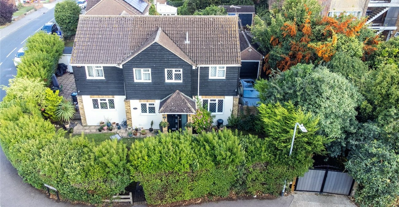 4 bedroom house for sale in Gravesend | Robinson Michael & Jackson