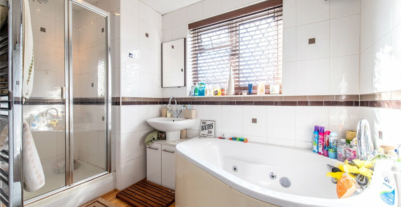 4 bedroom house for sale in Gravesend | Robinson Michael & Jackson