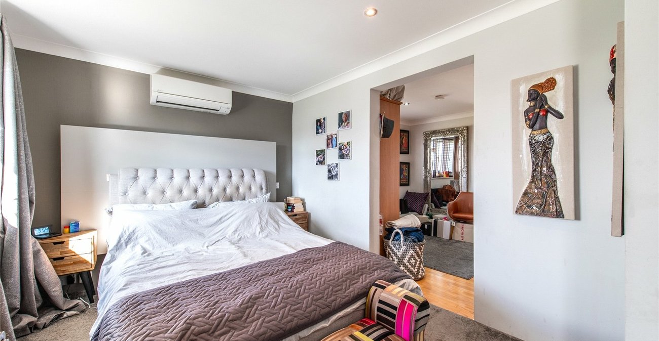 4 bedroom house for sale in Gravesend | Robinson Michael & Jackson