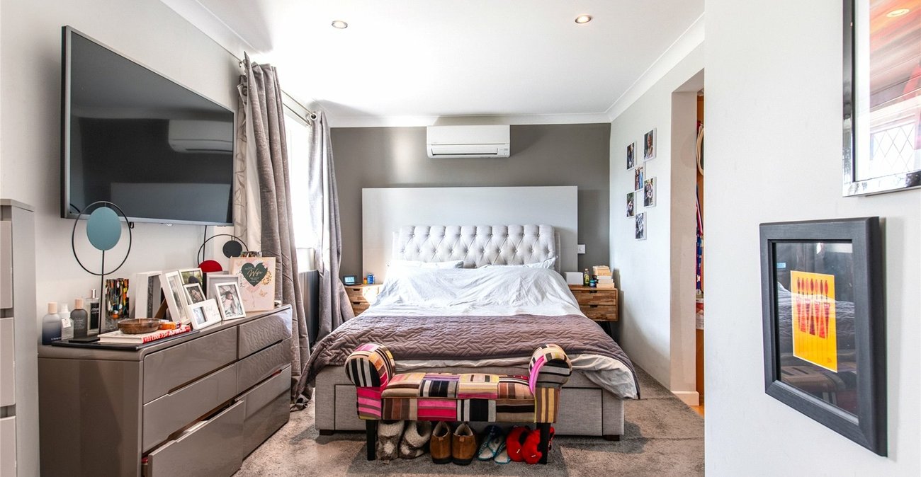 4 bedroom house for sale in Gravesend | Robinson Michael & Jackson