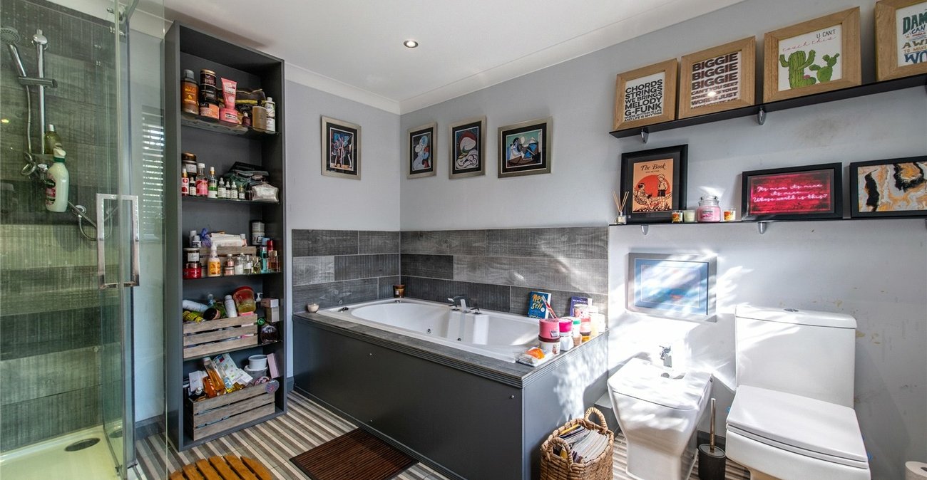 4 bedroom house for sale in Gravesend | Robinson Michael & Jackson