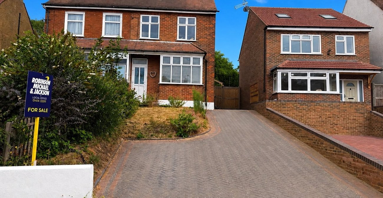 4 bedroom house for sale in Higham | Robinson Michael & Jackson