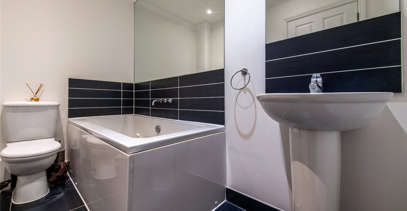 3 bedroom house for sale in Leeds | Robinson Michael & Jackson
