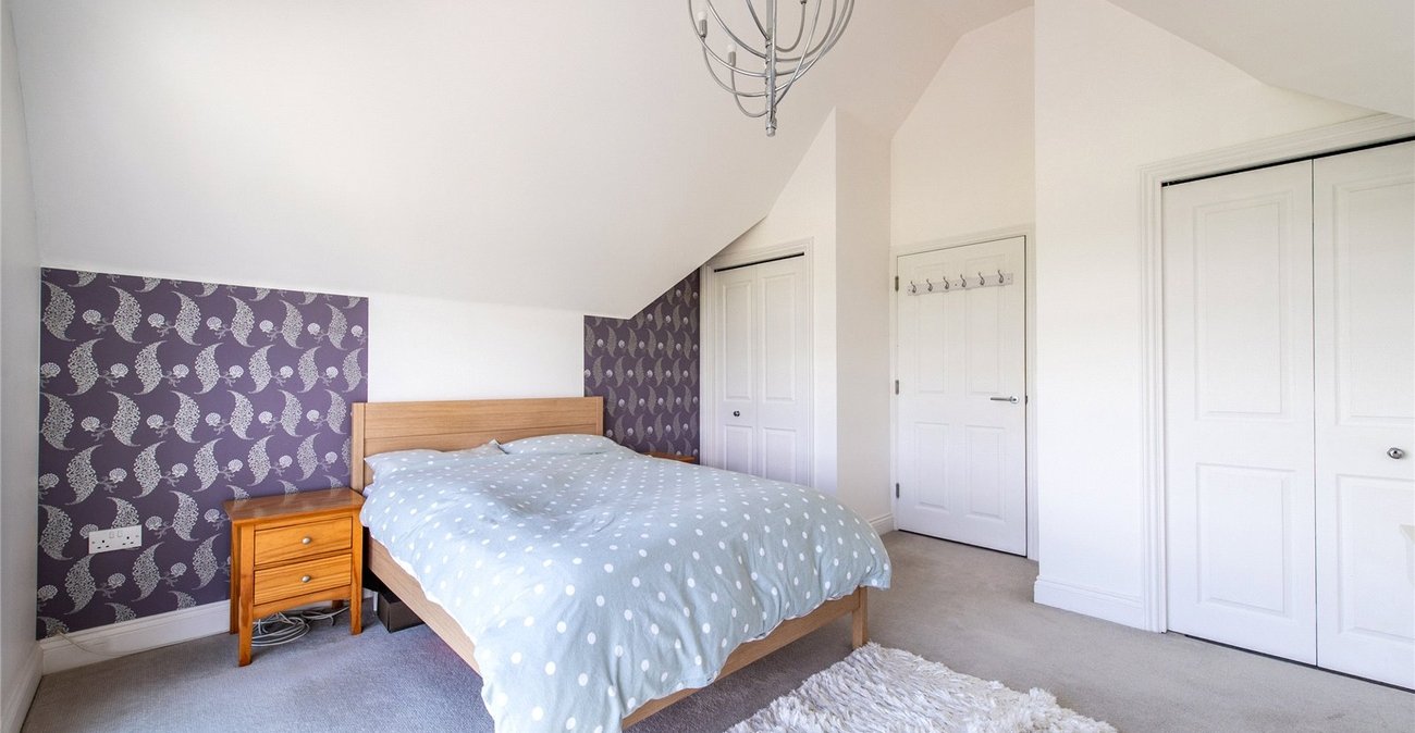 3 bedroom house for sale in Leeds | Robinson Michael & Jackson