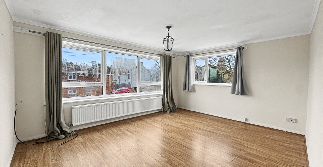 3 bedroom property for sale in Upchurch | Robinson Michael & Jackson