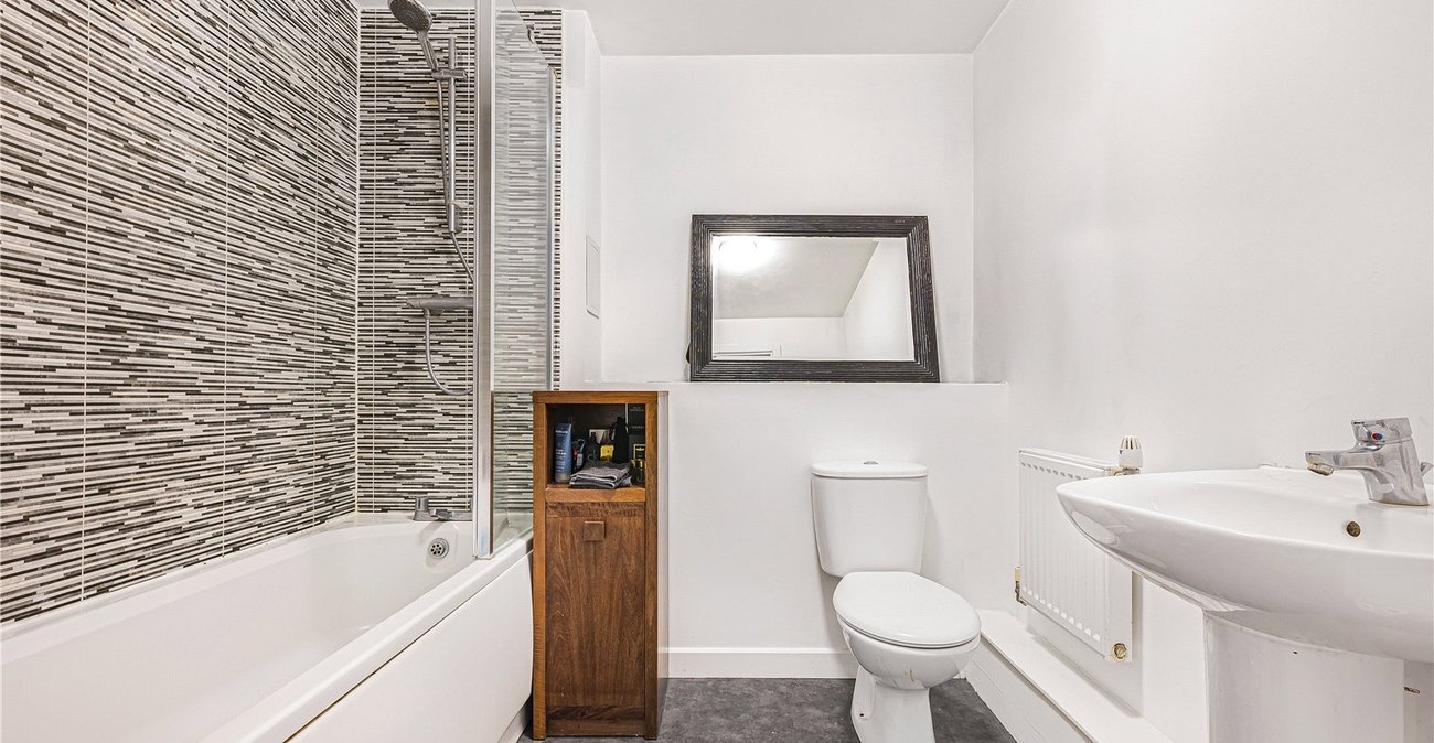 1 bedroom property for sale in Dartford | Robinson Jackson