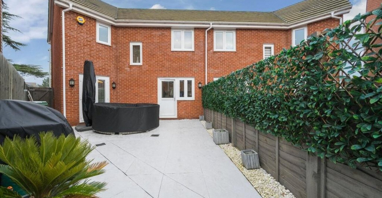 3 bedroom house for sale in Dartford | Robinson Jackson