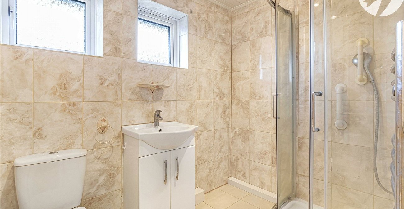 3 bedroom house for sale in Sidcup | Robinson Jackson