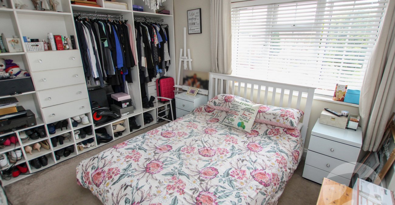 3 bedroom house for sale in Mottingham | Robinson Jackson
