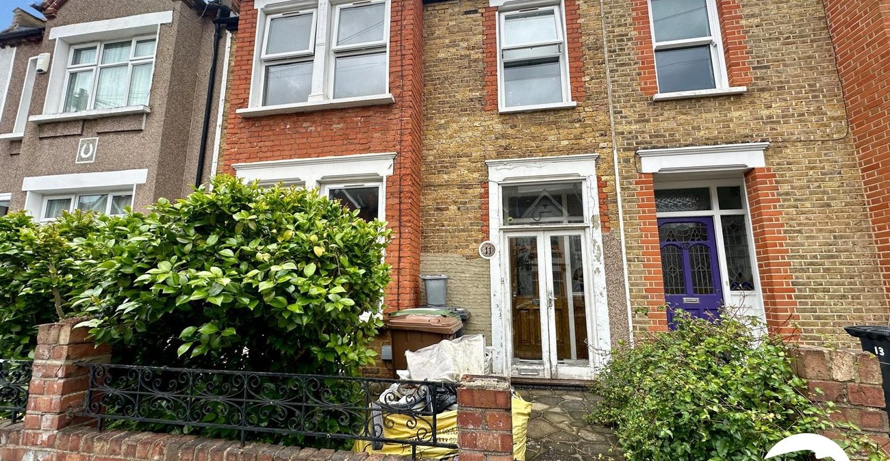 3 bedroom house for sale in Ladywell | Robinson Jackson