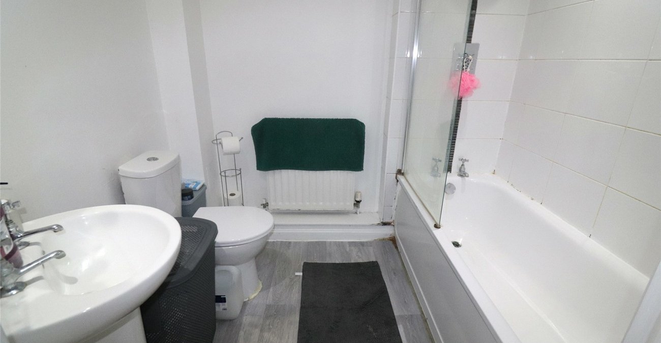 2 bedroom property for sale in Macarthur Close | Robinson Jackson