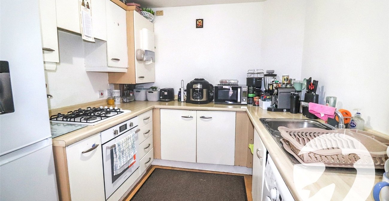 2 bedroom property for sale in Macarthur Close | Robinson Jackson