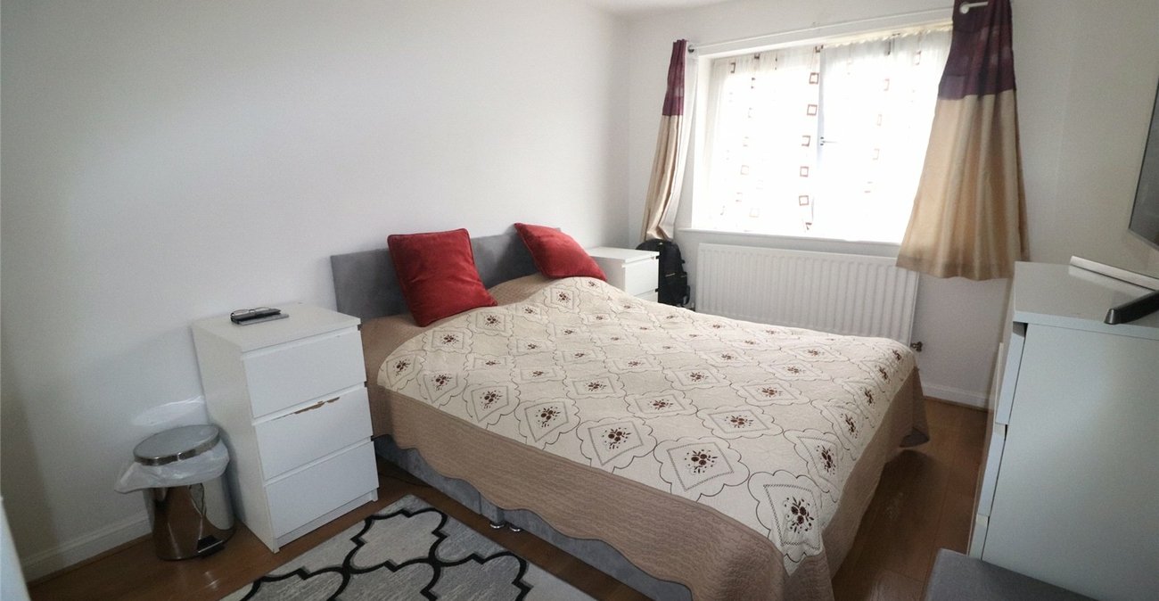 2 bedroom property for sale in Macarthur Close | Robinson Jackson