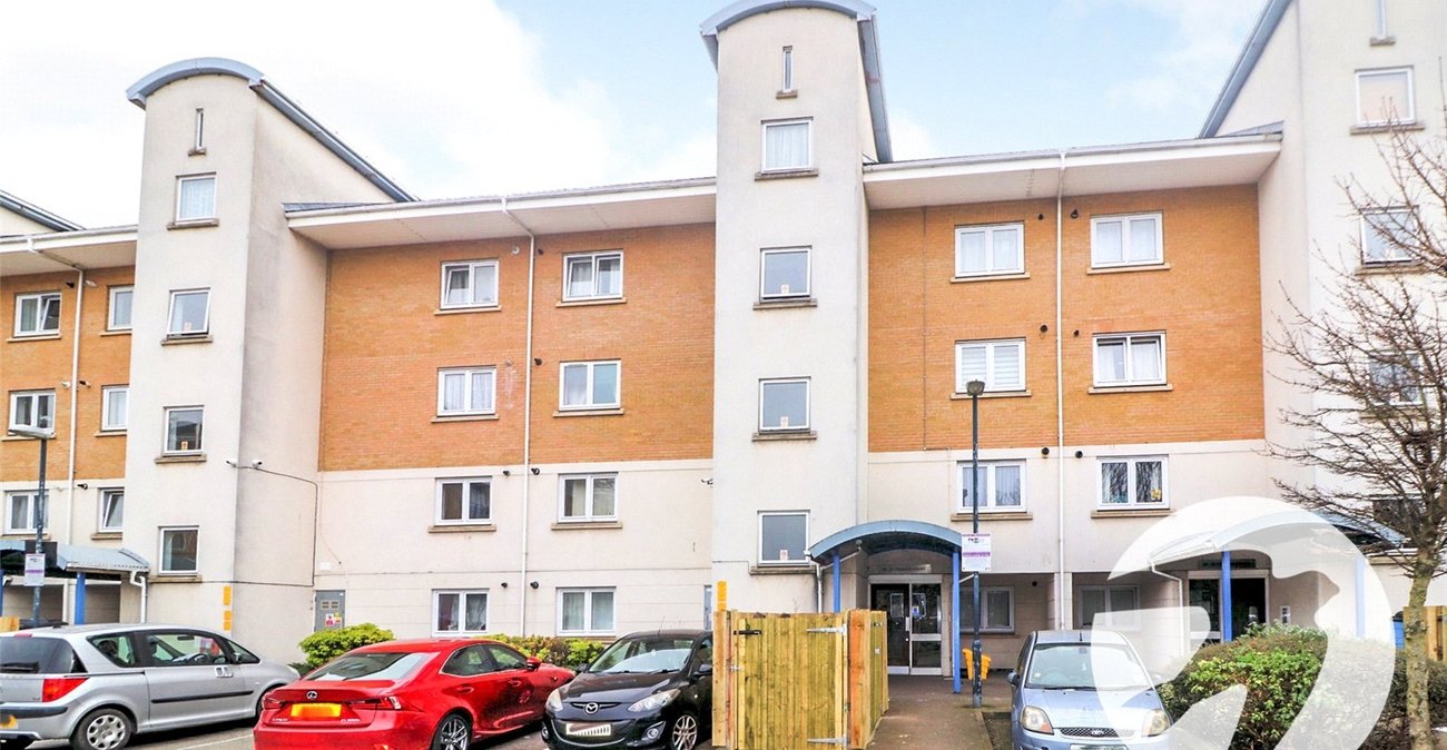 2 bedroom property for sale in Macarthur Close | Robinson Jackson
