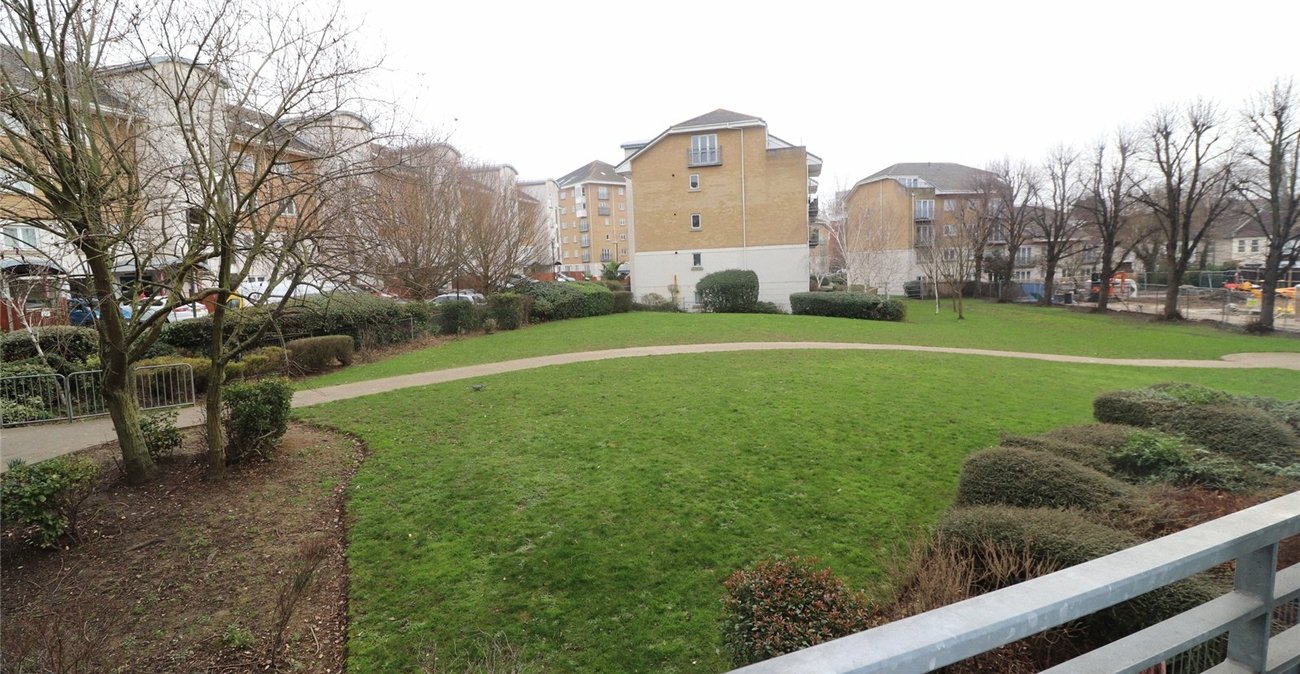 2 bedroom property for sale in Macarthur Close | Robinson Jackson