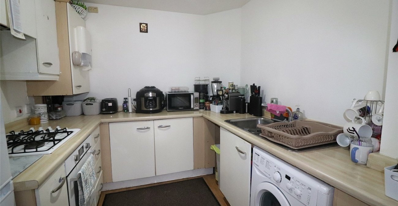 2 bedroom property for sale in Macarthur Close | Robinson Jackson