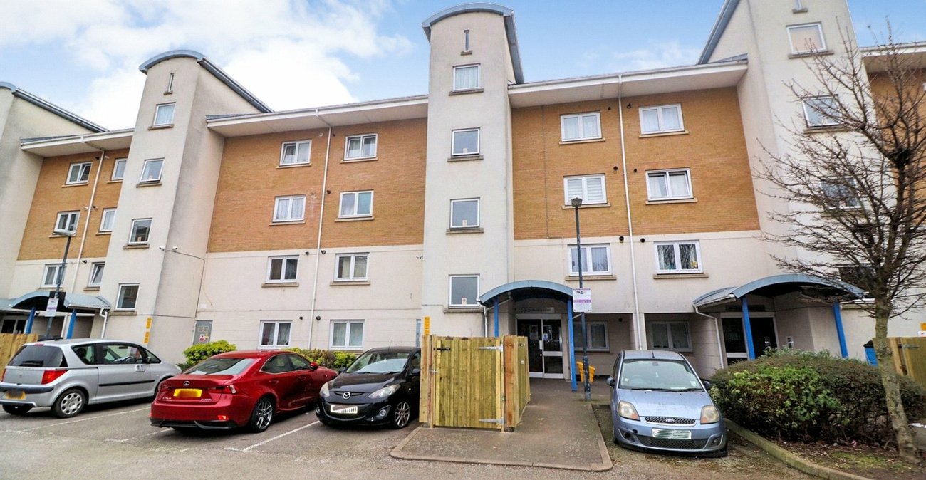 2 bedroom property for sale in Macarthur Close | Robinson Jackson