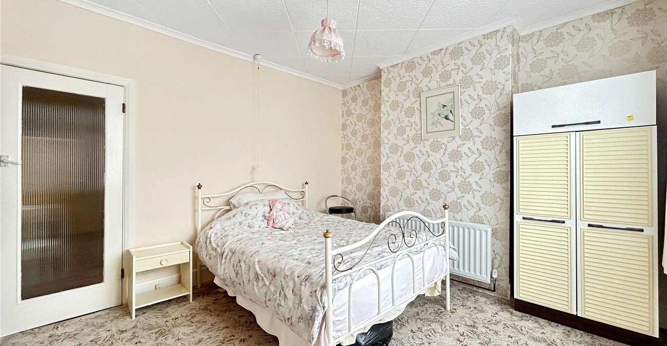 3 bedroom house for sale in Gillingham | Robinson Michael & Jackson