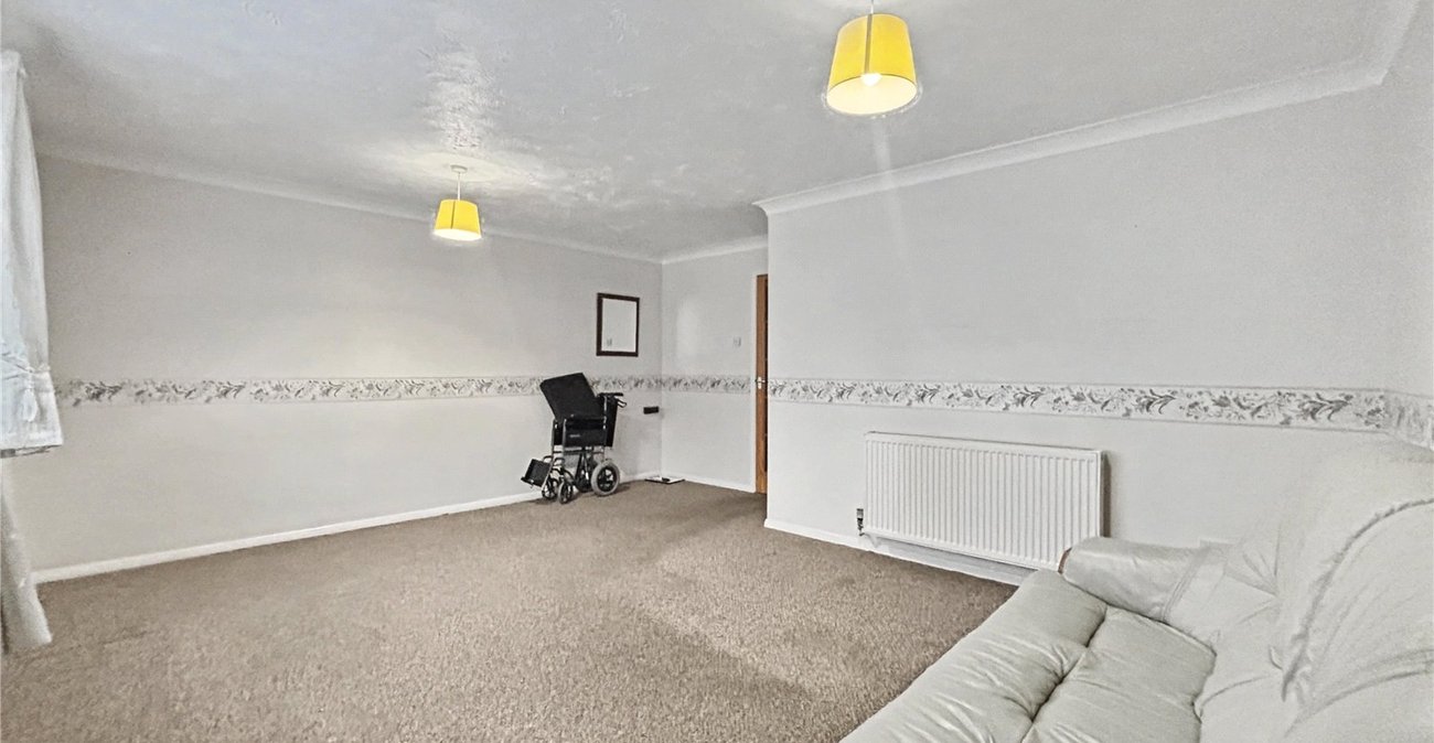 1 bedroom property for sale in Gillingham | Robinson Michael & Jackson