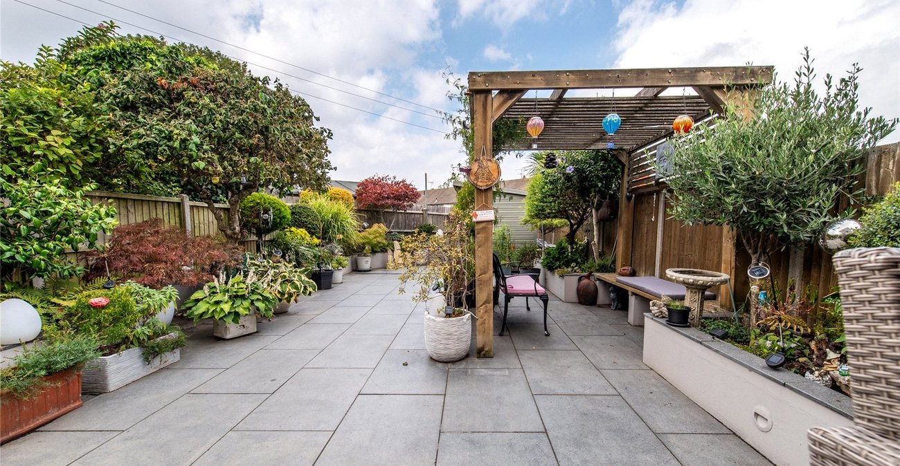 3 bedroom house for sale in Twydall | Robinson Michael & Jackson