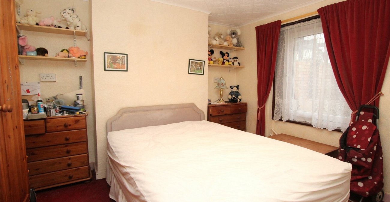 4 bedroom house for sale in Woolwich | Robinson Jackson