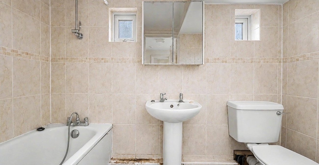 3 bedroom house for sale in Gillingham | Robinson Michael & Jackson