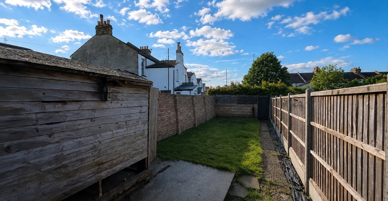 3 bedroom house for sale in Gillingham | Robinson Michael & Jackson