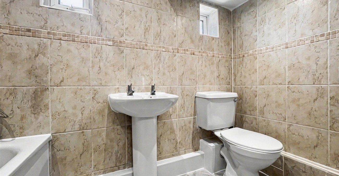 3 bedroom house for sale in Gillingham | Robinson Michael & Jackson