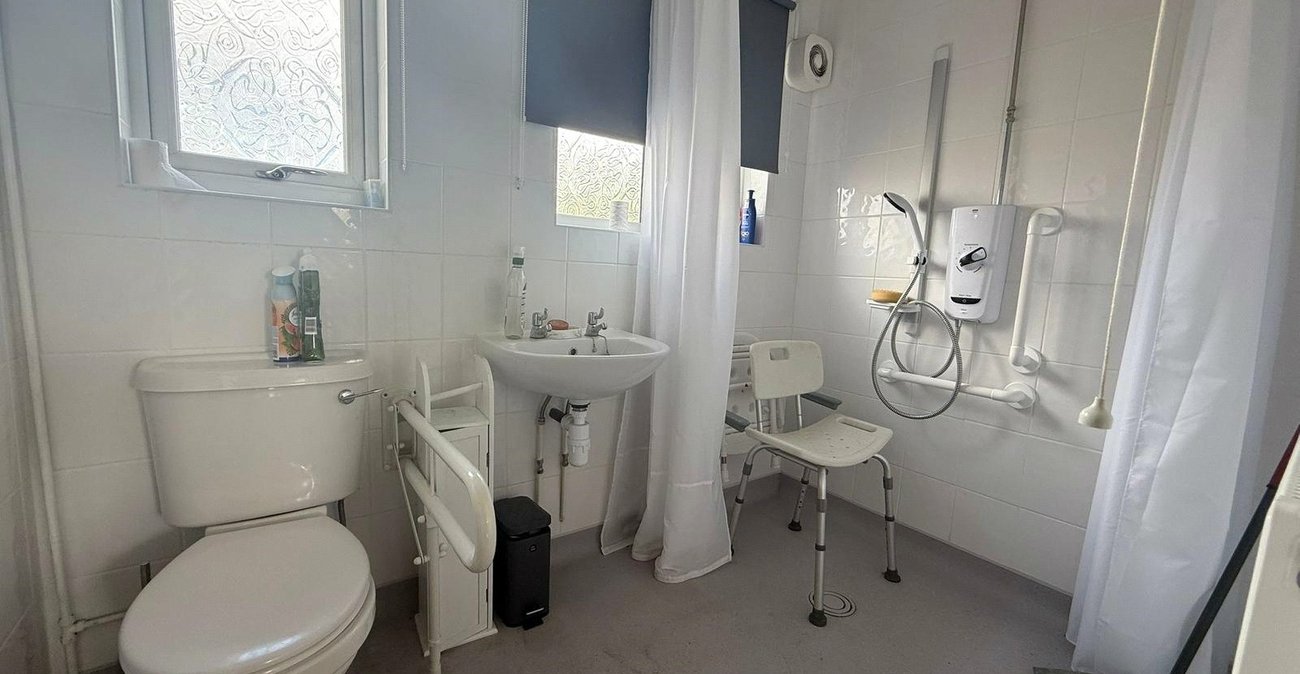 3 bedroom house for sale in Gravesend | Robinson Michael & Jackson