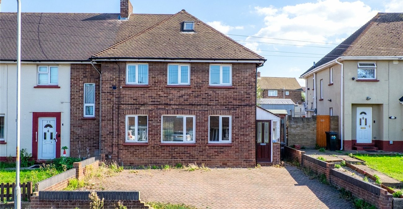 3 bedroom house for sale in Gravesend | Robinson Michael & Jackson