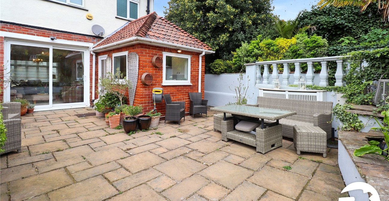 3 bedroom house for sale in Belvedere | Robinson Jackson