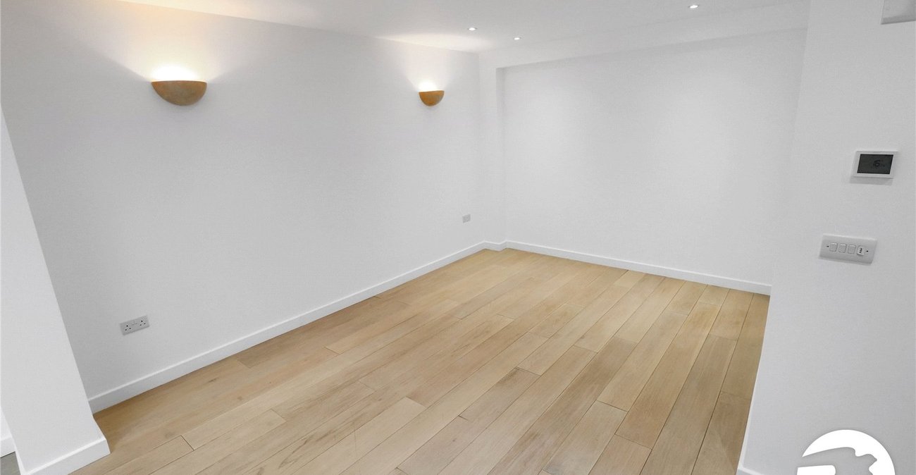 4 bedroom house for sale in Abbey Wood | Robinson Jackson