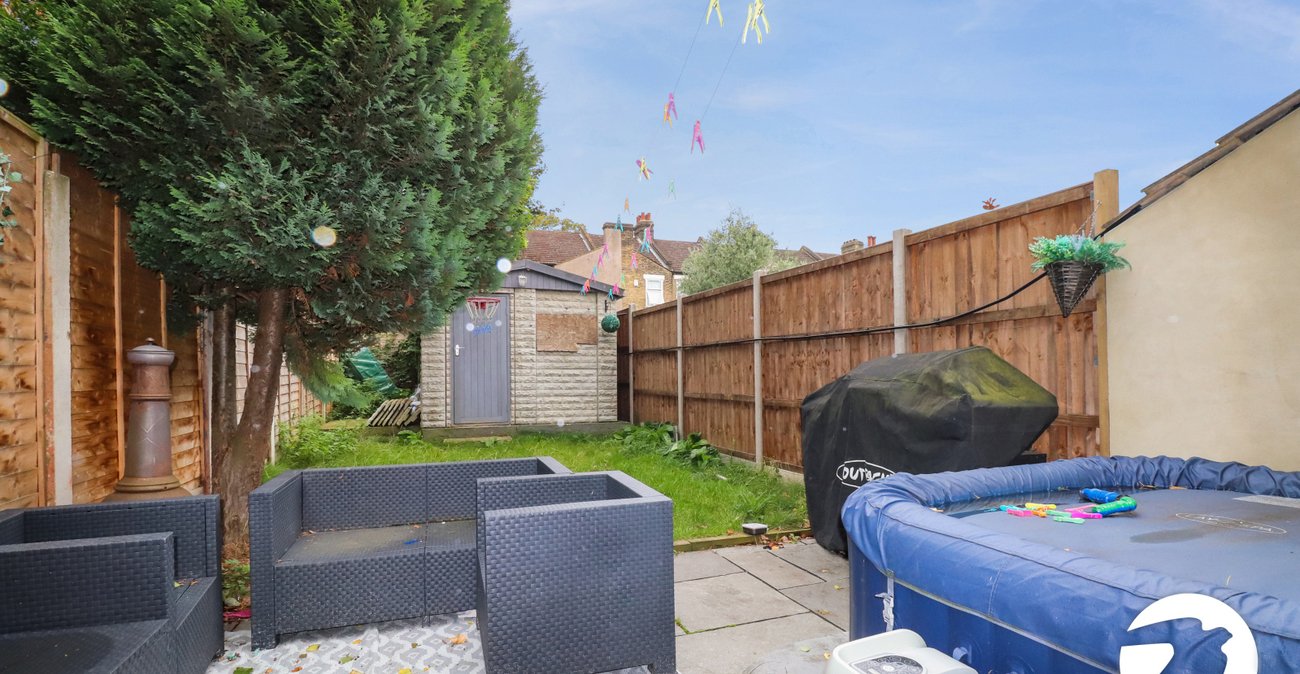 3 bedroom house for sale in Erith | Robinson Jackson