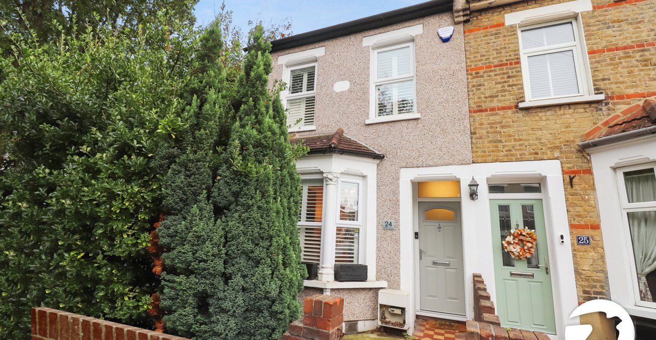 3 bedroom house for sale in Erith | Robinson Jackson