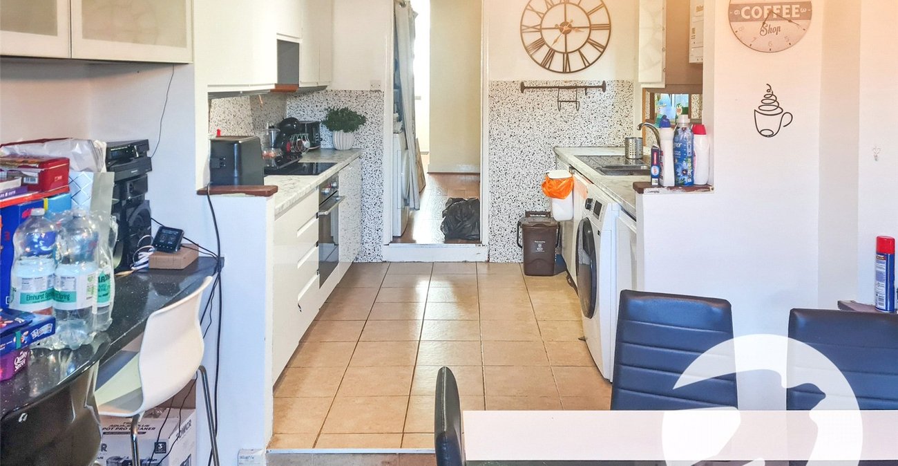 3 bedroom house for sale in Erith | Robinson Jackson