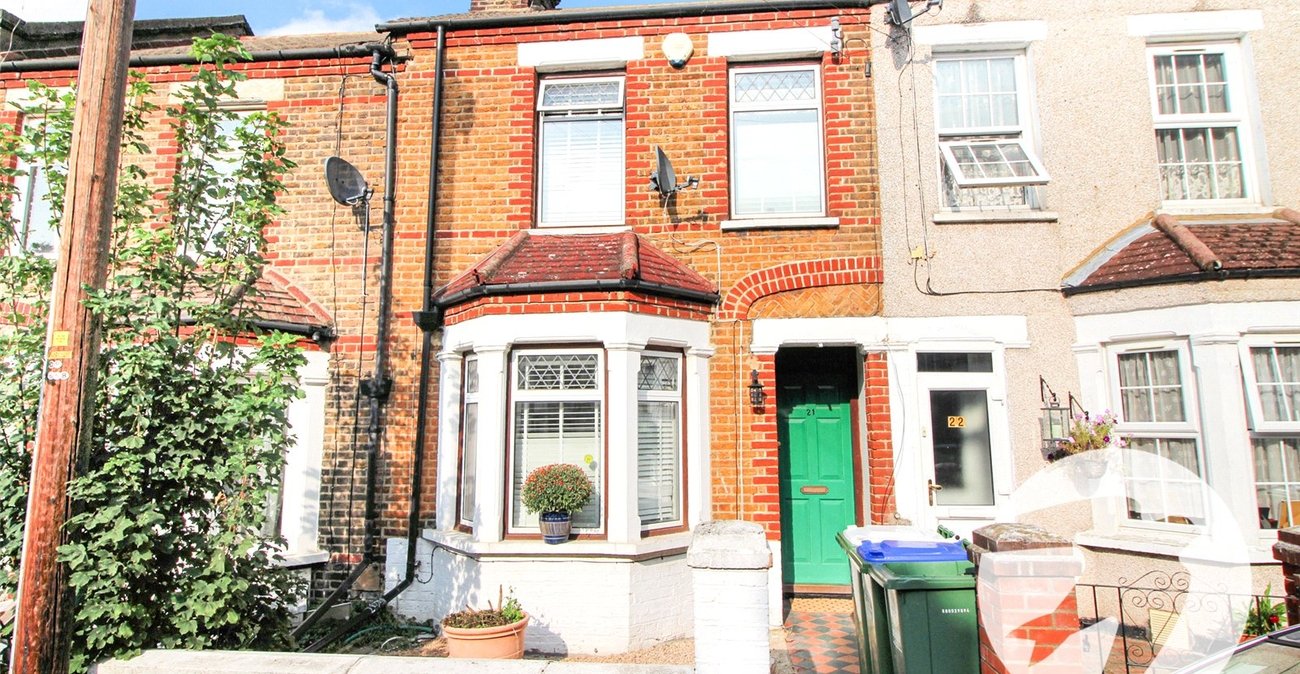 3 bedroom house for sale in Erith | Robinson Jackson