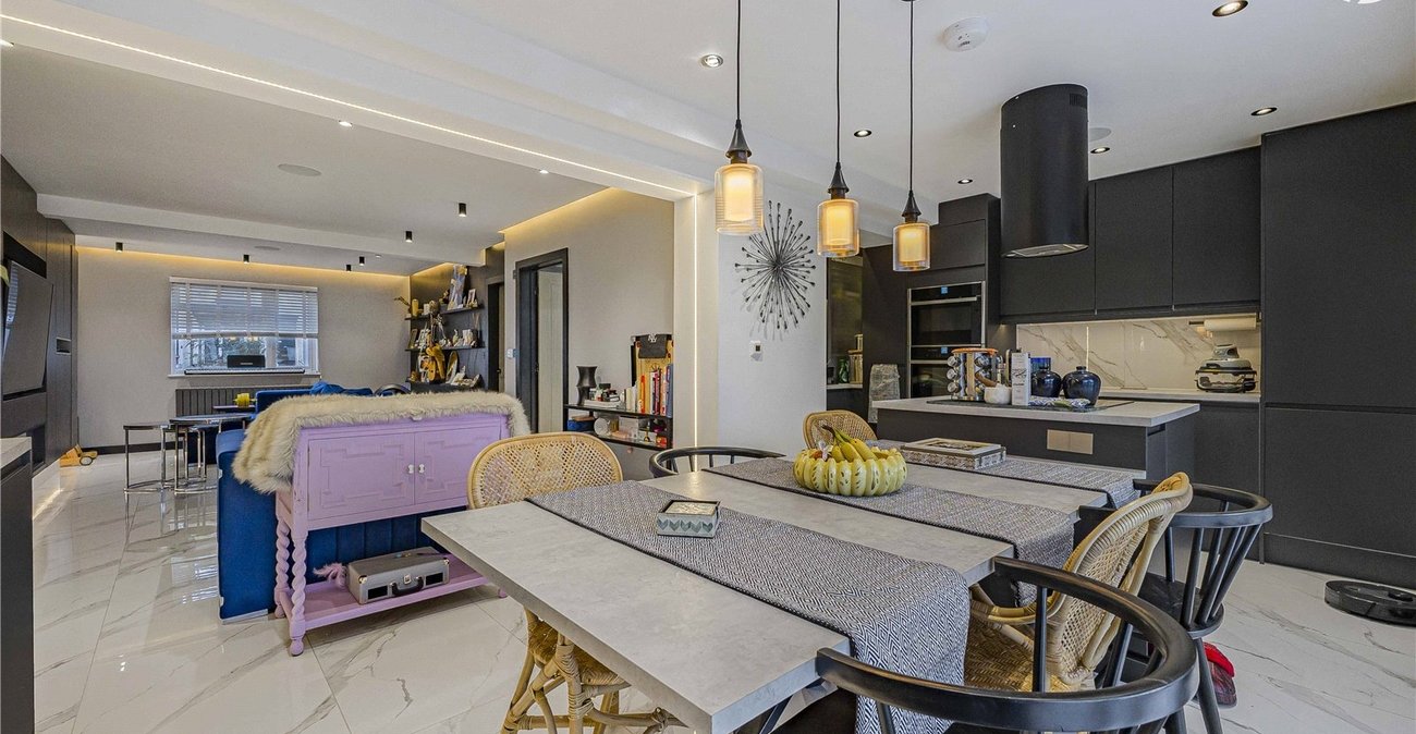 3 bedroom house for sale in Rochester | Robinson Michael & Jackson