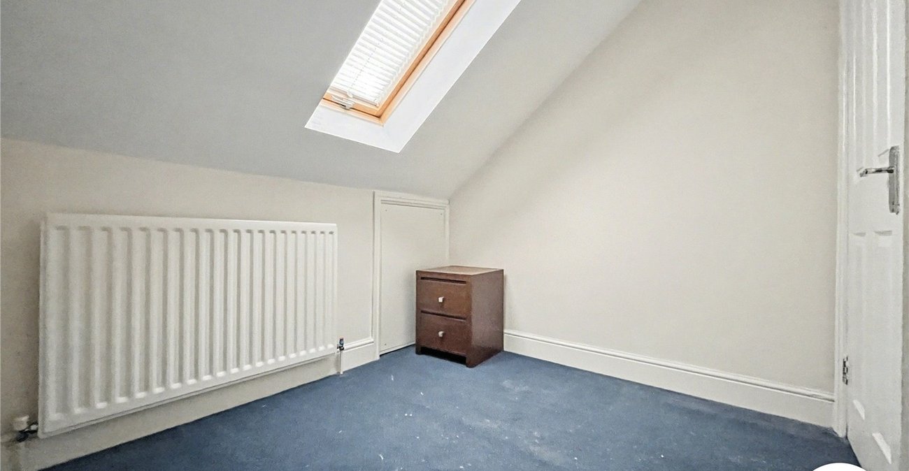 4 bedroom bungalow for sale in Rochester | Robinson Michael & Jackson