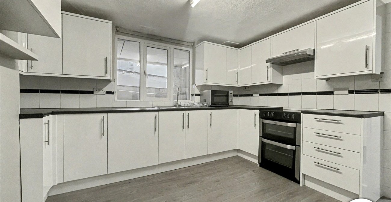 6 bedroom house for sale in Rochester | Robinson Michael & Jackson